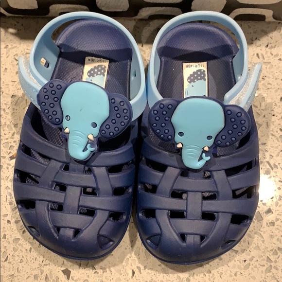 Brand new in box baby Ipanema sandals - Picture 1 of 3